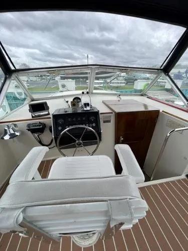 Slide: The Image of Chris-Craft 350 Catalina 1975 - 7
