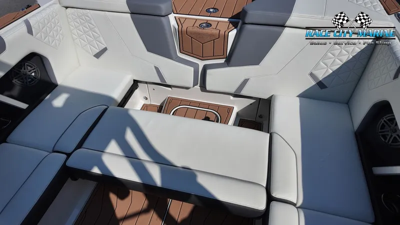 Slide: The Image of Nautique GS24 2026 - 27