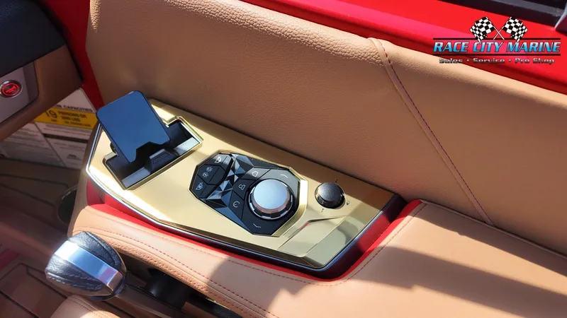 Slide: The Image of Nautique G25 2026 - 16