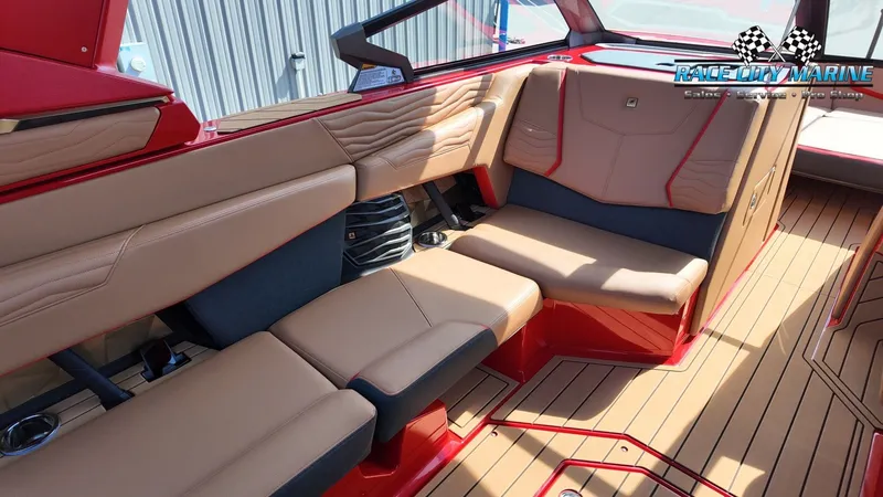 Slide: The Image of Nautique G25 2026 - 32