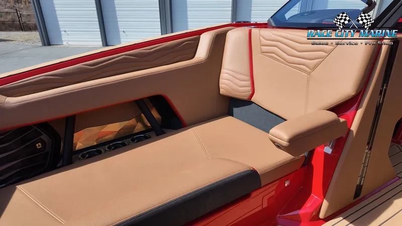 Slide: The Image of Nautique G25 2026 - 42