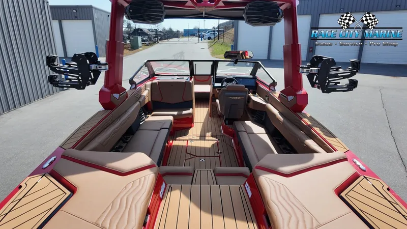 Slide: The Image of Nautique G25 2026 - 48