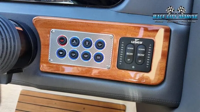 Slide: The Image of Chris-Craft 28MS 2025 - 11