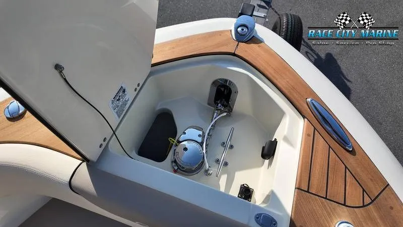 Slide: The Image of Chris-Craft 28MS 2025 - 13