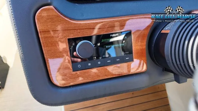 Slide: The Image of Chris-Craft 28MS 2025 - 20