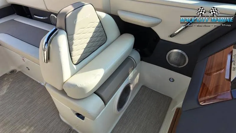 Slide: The Image of Chris-Craft 28MS 2025 - 28