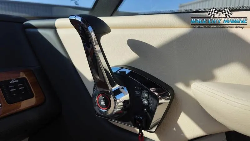 Slide: The Image of Chris-Craft 28MS 2025 - 31