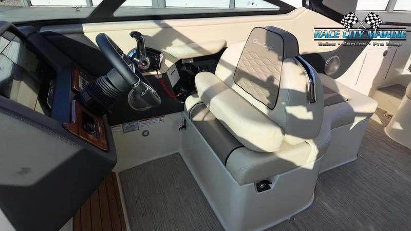 Slide: The Image of Chris-Craft 28MS 2025 - 34