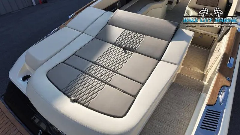 Slide: The Image of Chris-Craft 28MS 2025 - 43