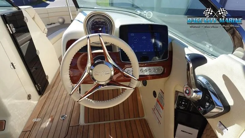 Slide: The Image of Chris-Craft 28GT 2025 - 12