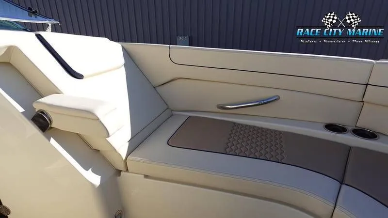 Slide: The Image of Chris-Craft 28GT 2025 - 31