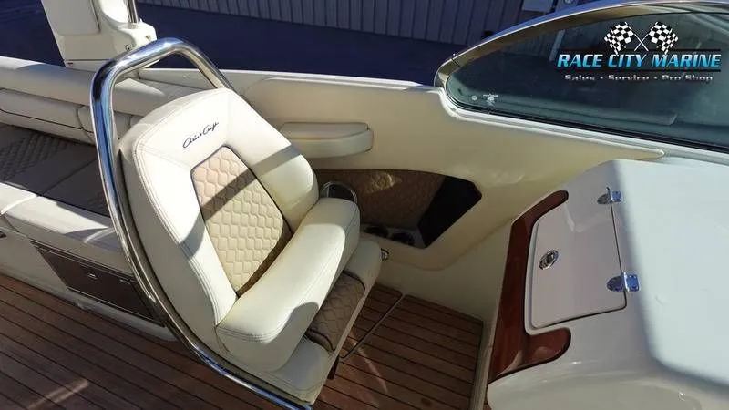 Slide: The Image of Chris-Craft 28GT 2025 - 51