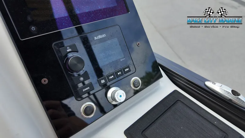 Slide: The Image of Barletta X25UC 2022 - 30