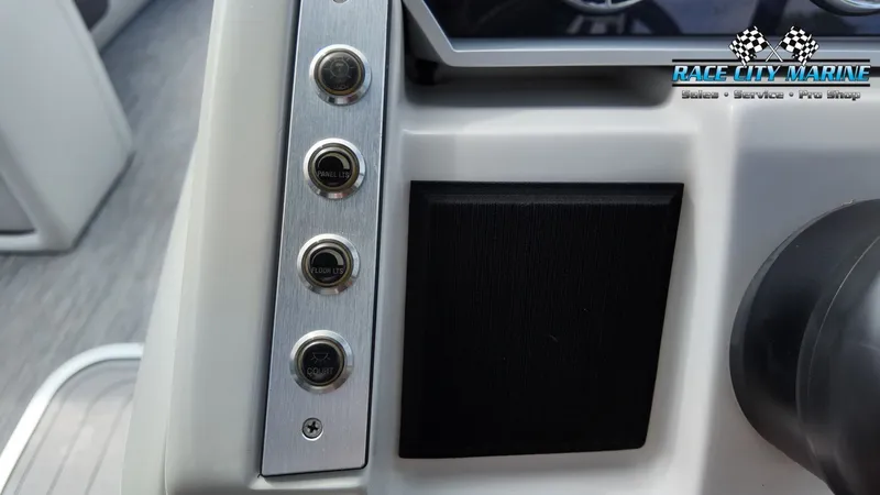 Slide: The Image of Barletta X25UC 2022 - 32