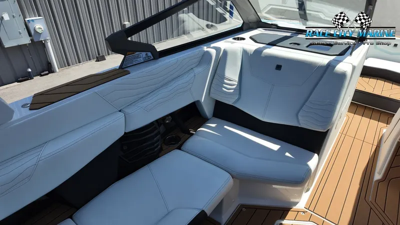 Slide: The Image of Nautique G23 2026 - 36