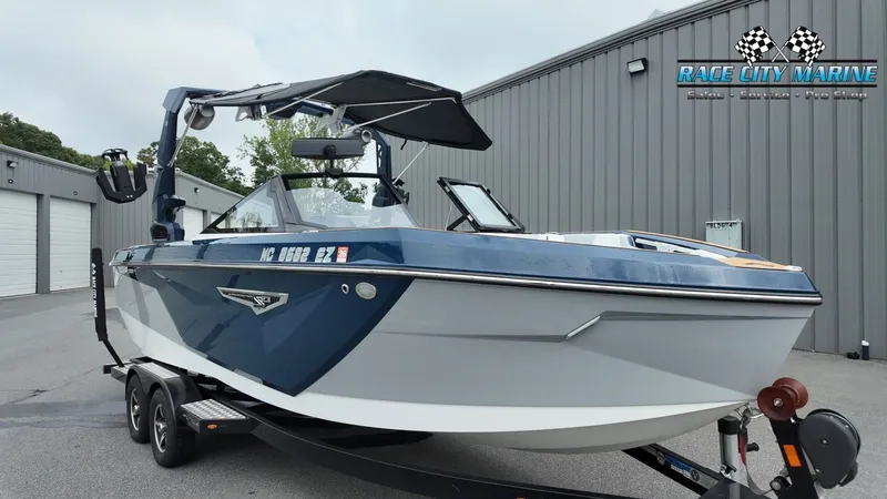 Slide: The Image of Nautique Super Air Nautique S23 2023 - 5
