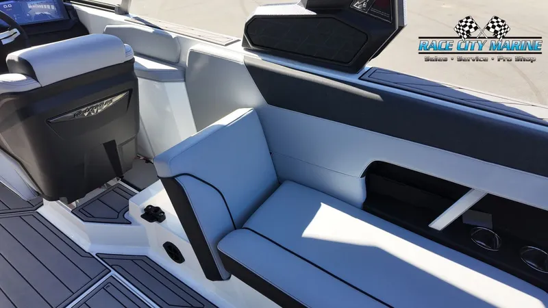 Slide: The Image of Nautique GS24 2026 - 12