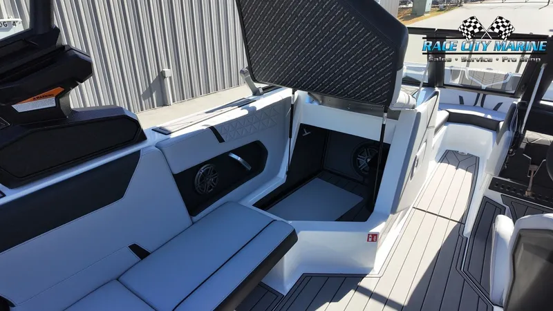 Slide: The Image of Nautique GS24 2026 - 21