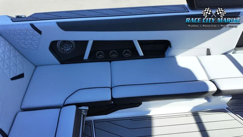 Slide: The Image of Nautique GS24 2026 - 29