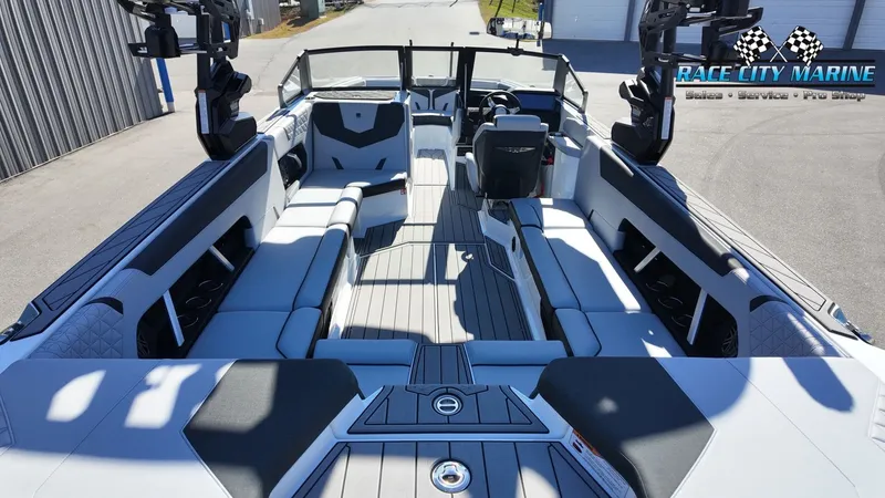 Slide: The Image of Nautique GS24 2026 - 39