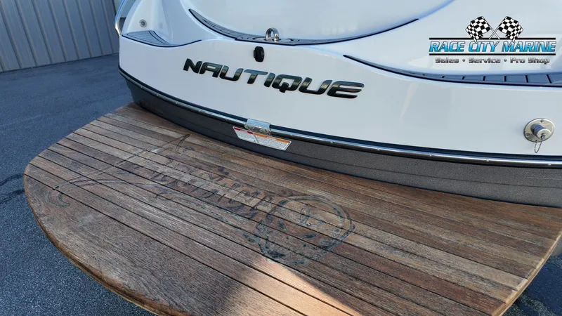 Slide: The Image of Nautique 210 Super Air Nautique 2012 - 10