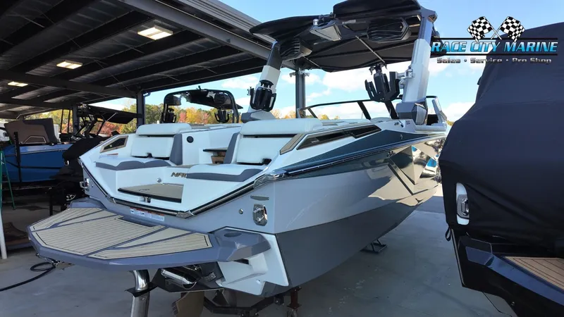 Slide: The Image of Nautique Super Air Nautique G23 Paragon 2021 - 6
