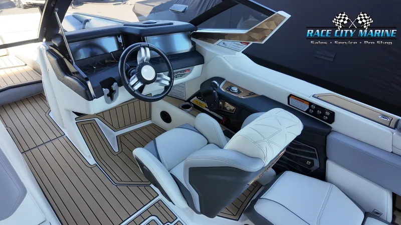 Slide: The Image of Nautique Super Air Nautique G23 Paragon 2021 - 8