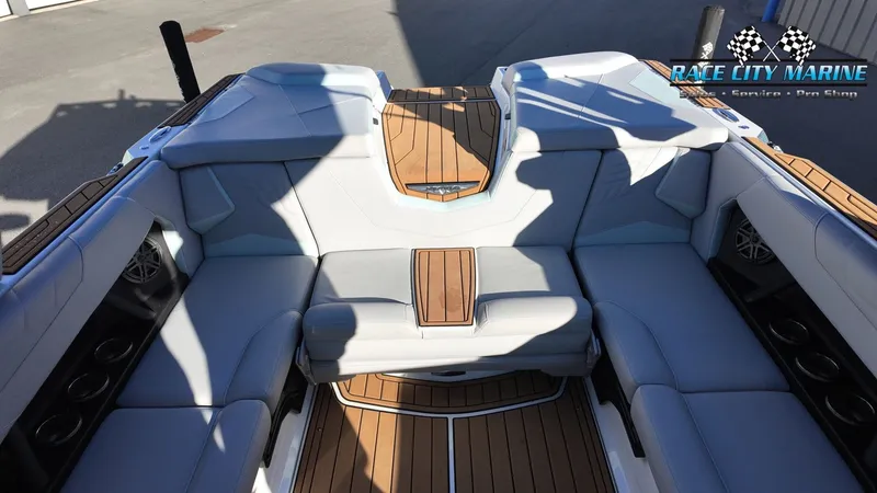 Slide: The Image of Nautique Super Air Nautique S23 2022 - 21