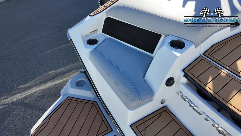 Slide: The Image of Nautique Super Air Nautique S23 2022 - 23