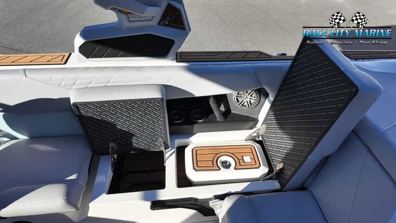 Slide: The Image of Nautique Super Air Nautique S23 2022 - 29