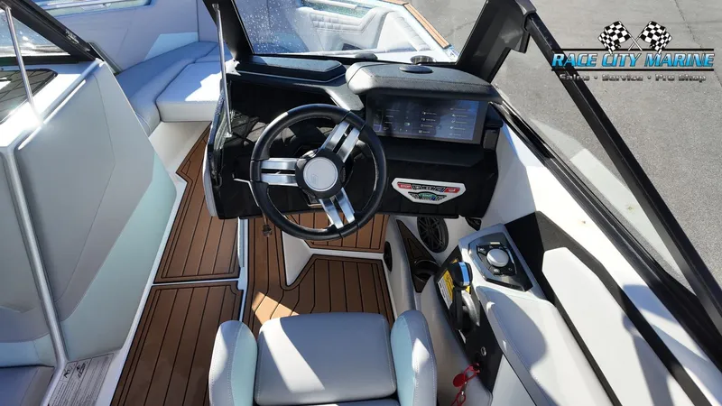 Slide: The Image of Nautique Super Air Nautique S23 2022 - 35