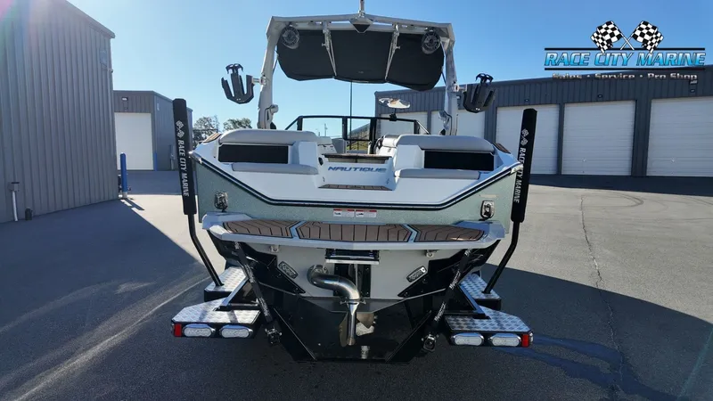 Slide: The Image of Nautique Super Air Nautique S23 2022 - 4