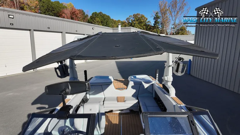 Slide: The Image of Nautique Super Air Nautique S23 2022 - 40