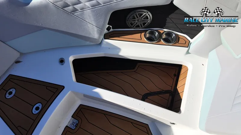 Slide: The Image of Nautique Super Air Nautique S23 2022 - 43