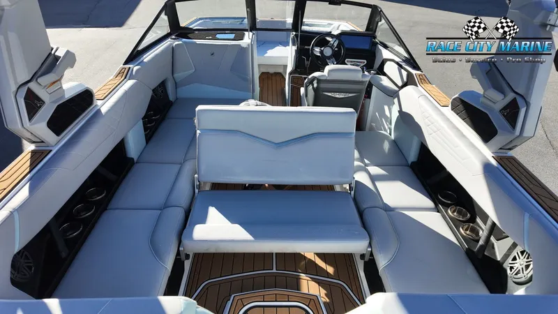 Slide: The Image of Nautique Super Air Nautique S23 2022 - 44