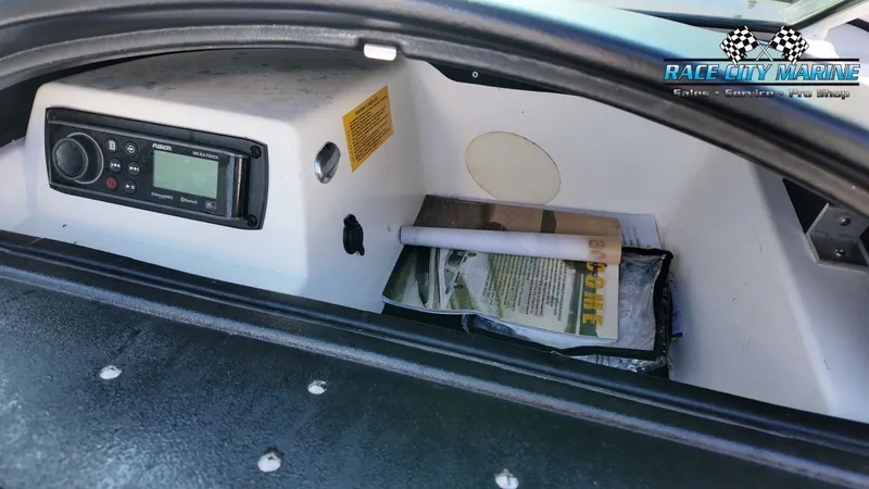 Slide: The Image of MasterCraft XStar 2006 - 13