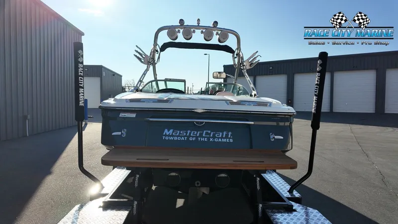 Slide: The Image of MasterCraft XStar 2006 - 4