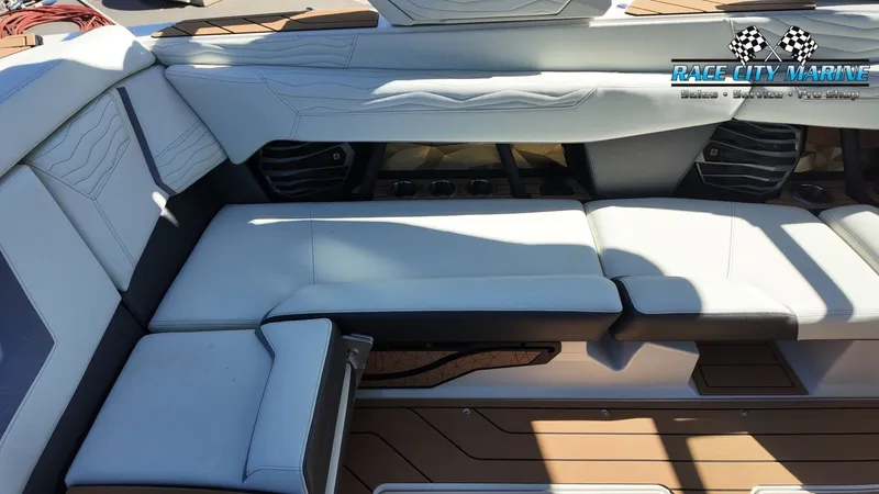 Slide: The Image of Nautique G23 2026 - 11