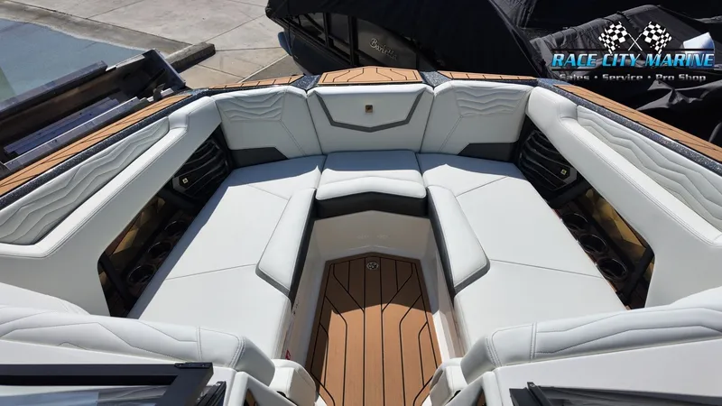 Slide: The Image of Nautique G23 2026 - 42