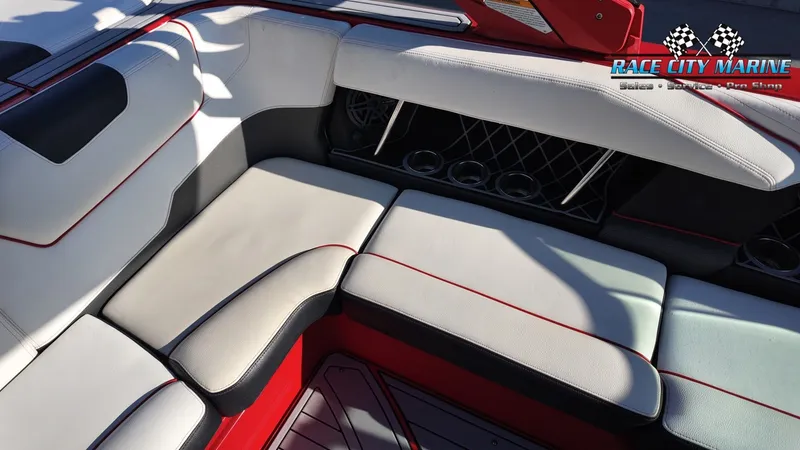 Slide: The Image of Nautique Super Air Nautique GS22 2018 - 24