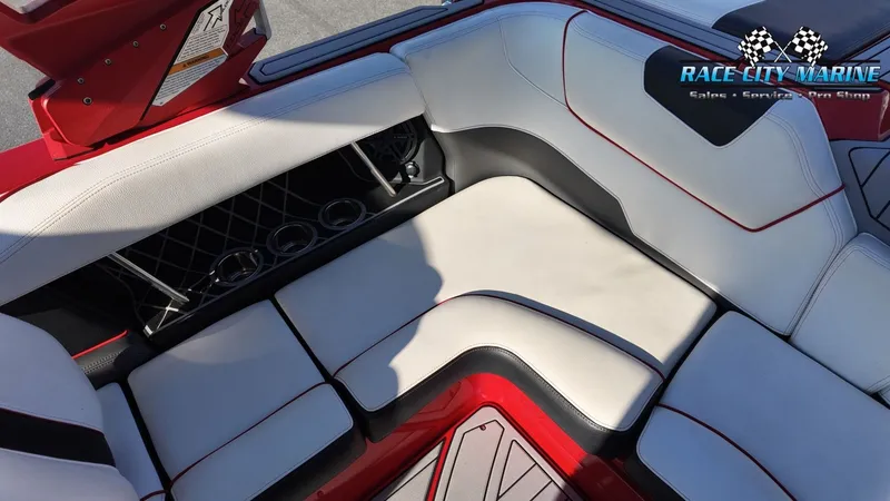 Slide: The Image of Nautique Super Air Nautique GS22 2018 - 25
