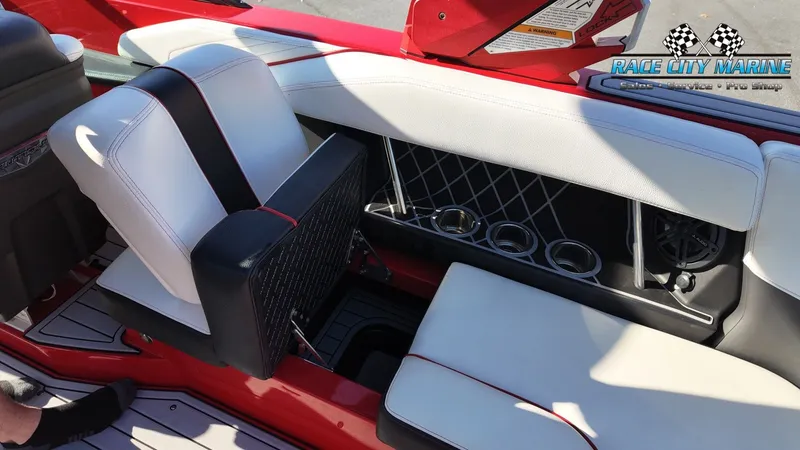 Slide: The Image of Nautique Super Air Nautique GS22 2018 - 27