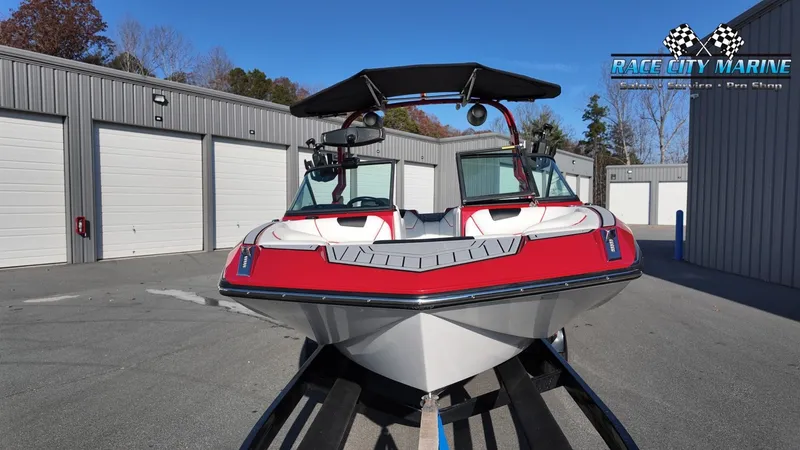 Slide: The Image of Nautique Super Air Nautique GS22 2018 - 3