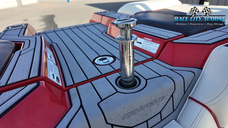 Slide: The Image of Nautique Super Air Nautique GS22 2018 - 40