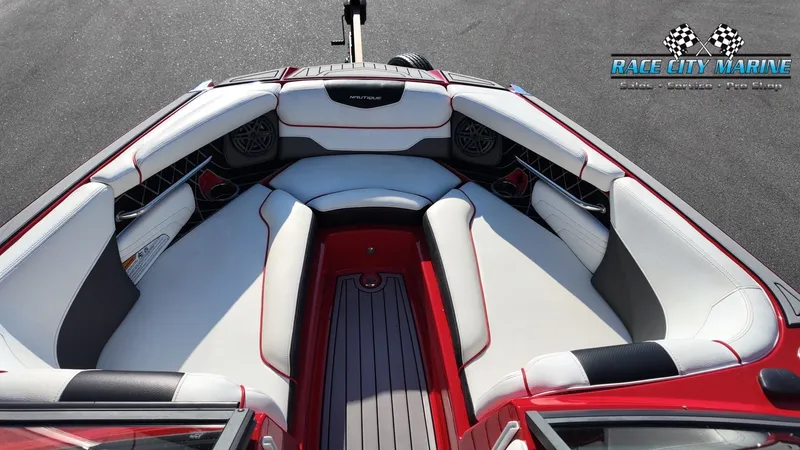 Slide: The Image of Nautique Super Air Nautique GS22 2018 - 44