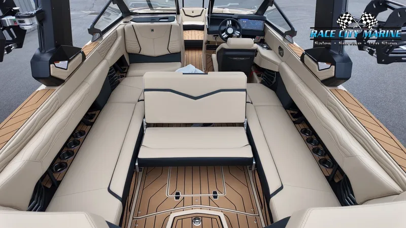 Slide: The Image of Nautique G25 2026 - 18