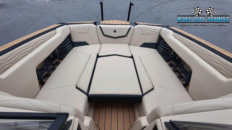 Slide: The Image of Nautique G25 2026 - 20