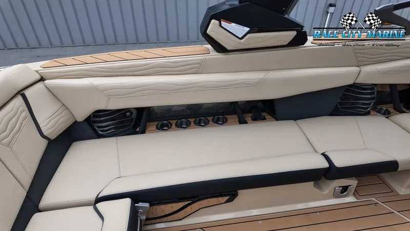 Slide: The Image of Nautique G25 2026 - 23