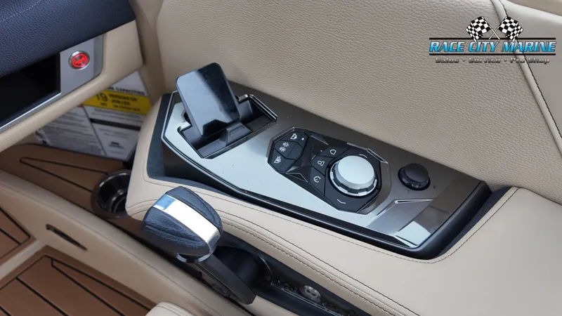 Slide: The Image of Nautique G25 2026 - 26