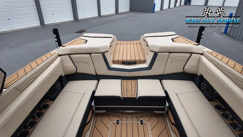 Slide: The Image of Nautique G25 2026 - 32